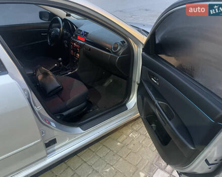 Сірий Мазда 3, об'ємом двигуна 1.6 л та пробігом 277 тис. км за 3700 $, фото 5 на Automoto.ua
