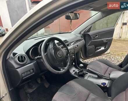 Сірий Мазда 3, об'ємом двигуна 1.6 л та пробігом 301 тис. км за 2750 $, фото 18 на Automoto.ua