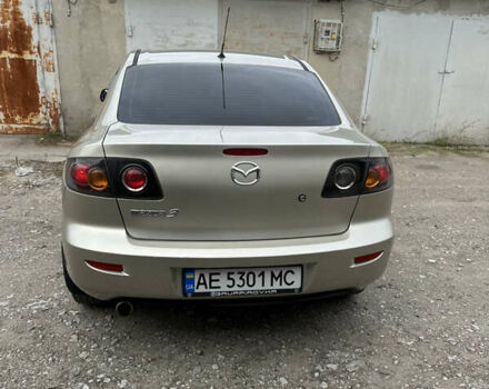 Сірий Мазда 3, об'ємом двигуна 2 л та пробігом 323 тис. км за 4600 $, фото 3 на Automoto.ua