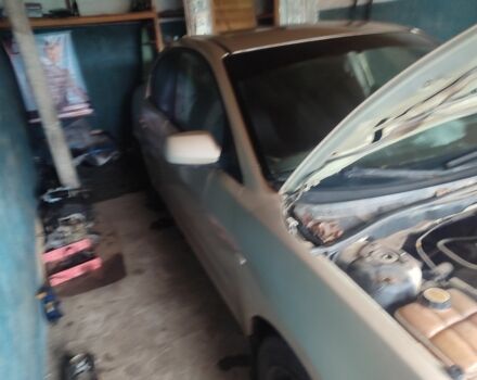 Сірий Мазда 3, об'ємом двигуна 1.6 л та пробігом 300 тис. км за 1900 $, фото 1 на Automoto.ua