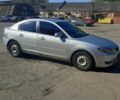 Сірий Мазда 3, об'ємом двигуна 1.6 л та пробігом 242 тис. км за 3300 $, фото 1 на Automoto.ua