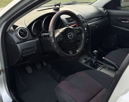 Серый Мазда 3, объемом двигателя 1.6 л и пробегом 300 тыс. км за 5400 $, фото 15 на Automoto.ua
