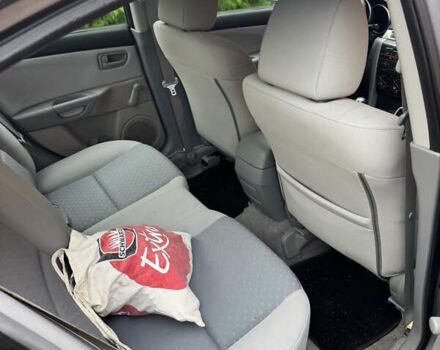 Сірий Мазда 3, об'ємом двигуна 1.6 л та пробігом 187 тис. км за 3950 $, фото 7 на Automoto.ua