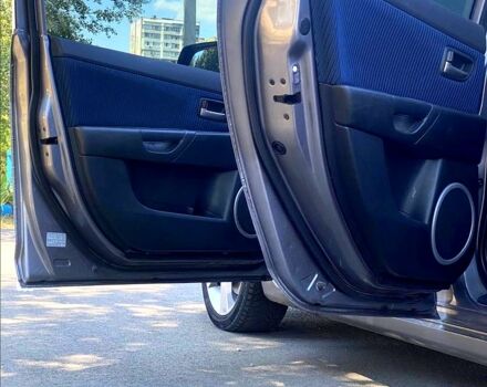 Сірий Мазда 3, об'ємом двигуна 2 л та пробігом 232 тис. км за 5300 $, фото 2 на Automoto.ua