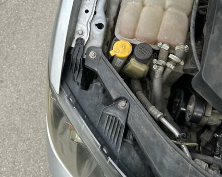 Сірий Мазда 3, об'ємом двигуна 2 л та пробігом 310 тис. км за 3900 $, фото 30 на Automoto.ua