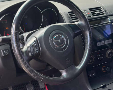 Сірий Мазда 3, об'ємом двигуна 1.6 л та пробігом 245 тис. км за 4300 $, фото 9 на Automoto.ua