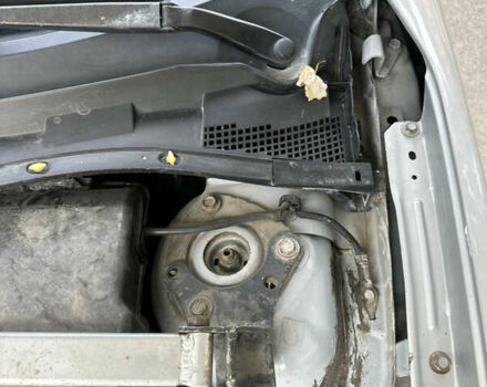 Сірий Мазда 3, об'ємом двигуна 2 л та пробігом 310 тис. км за 3900 $, фото 32 на Automoto.ua