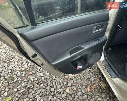 Сірий Мазда 3, об'ємом двигуна 1.6 л та пробігом 301 тис. км за 2750 $, фото 20 на Automoto.ua