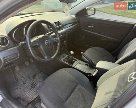 Серый Мазда 3, объемом двигателя 1.6 л и пробегом 185 тыс. км за 4000 $, фото 7 на Automoto.ua