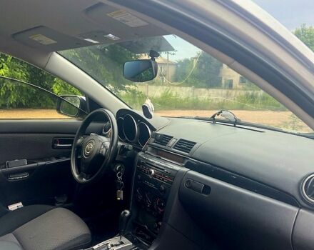 Сірий Мазда 3, об'ємом двигуна 2 л та пробігом 213 тис. км за 4200 $, фото 3 на Automoto.ua