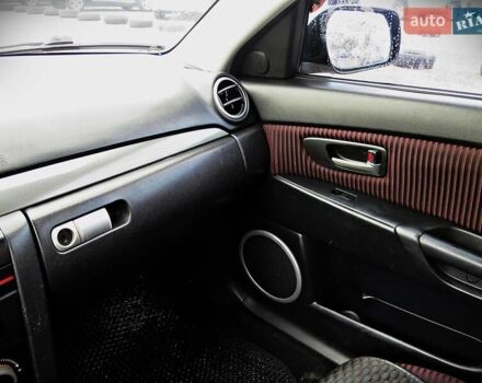 Сірий Мазда 3, об'ємом двигуна 2 л та пробігом 178 тис. км за 5200 $, фото 13 на Automoto.ua