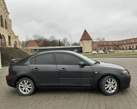 Серый Мазда 3, объемом двигателя 1.6 л и пробегом 310 тыс. км за 4400 $, фото 3 на Automoto.ua