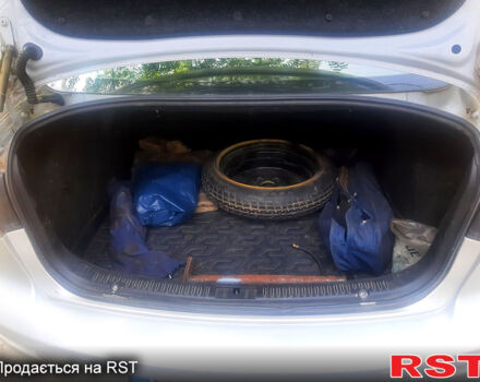 Серый Мазда 3, объемом двигателя 1.6 л и пробегом 270 тыс. км за 4300 $, фото 2 на Automoto.ua