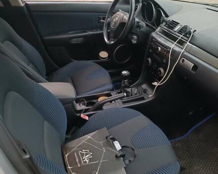 Серый Мазда 3, объемом двигателя 2 л и пробегом 300 тыс. км за 4500 $, фото 4 на Automoto.ua