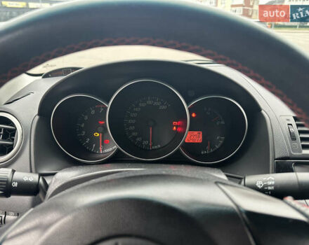 Серый Мазда 3, объемом двигателя 1.6 л и пробегом 127 тыс. км за 4900 $, фото 13 на Automoto.ua