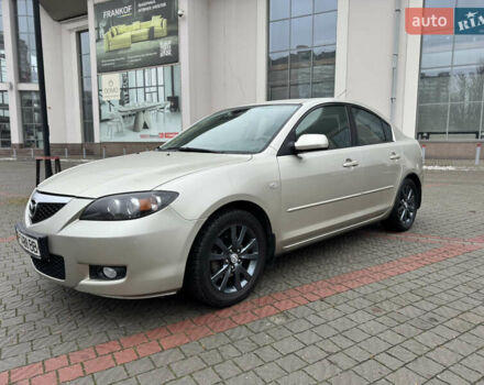 Серый Мазда 3, объемом двигателя 1.6 л и пробегом 165 тыс. км за 5000 $, фото 1 на Automoto.ua