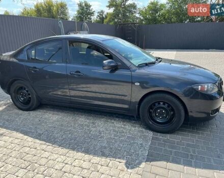 Серый Мазда 3, объемом двигателя 1.6 л и пробегом 203 тыс. км за 4500 $, фото 1 на Automoto.ua
