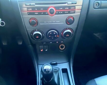 Сірий Мазда 3, об'ємом двигуна 2 л та пробігом 260 тис. км за 4900 $, фото 13 на Automoto.ua