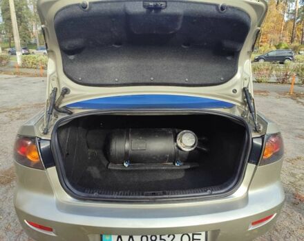 Сірий Мазда 3, об'ємом двигуна 1.6 л та пробігом 183 тис. км за 5500 $, фото 9 на Automoto.ua