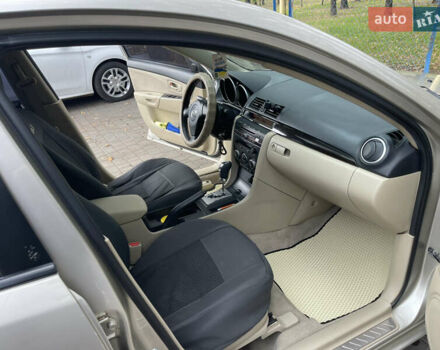 Серый Мазда 3, объемом двигателя 1.6 л и пробегом 170 тыс. км за 5200 $, фото 5 на Automoto.ua