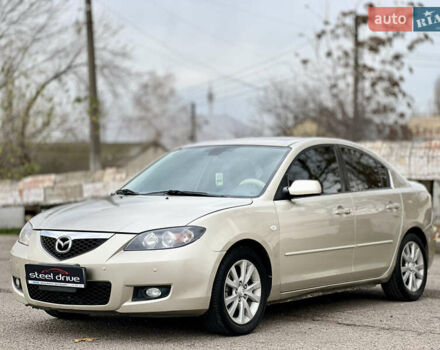 Сірий Мазда 3, об'ємом двигуна 1.6 л та пробігом 170 тис. км за 5200 $, фото 2 на Automoto.ua