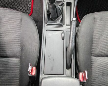 Серый Мазда 3, объемом двигателя 1.6 л и пробегом 200 тыс. км за 4900 $, фото 11 на Automoto.ua