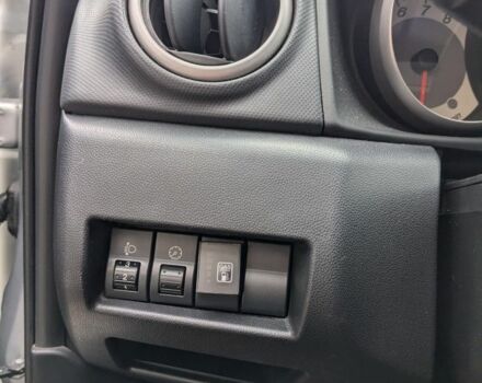 Серый Мазда 3, объемом двигателя 1.6 л и пробегом 200 тыс. км за 4900 $, фото 12 на Automoto.ua