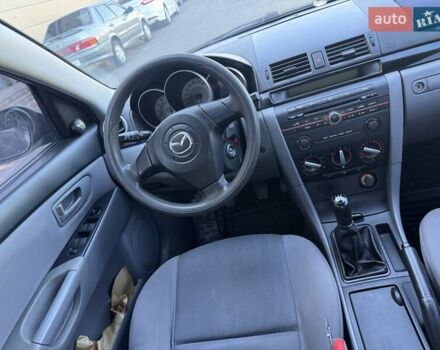 Сірий Мазда 3, об'ємом двигуна 1.6 л та пробігом 200 тис. км за 3500 $, фото 17 на Automoto.ua