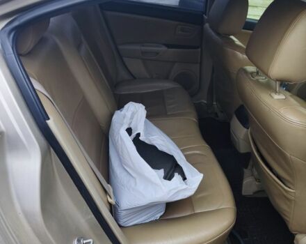 Сірий Мазда 3, об'ємом двигуна 1.6 л та пробігом 190 тис. км за 3800 $, фото 2 на Automoto.ua