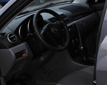 Серый Мазда 3, объемом двигателя 1.6 л и пробегом 180 тыс. км за 3850 $, фото 6 на Automoto.ua