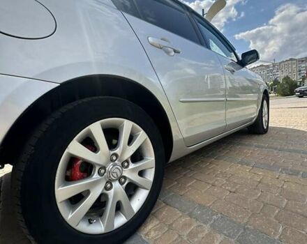 Сірий Мазда 3, об'ємом двигуна 1.6 л та пробігом 243 тис. км за 6100 $, фото 4 на Automoto.ua