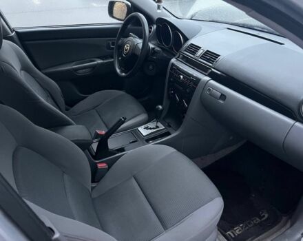 Серый Мазда 3, объемом двигателя 1.6 л и пробегом 300 тыс. км за 3999 $, фото 13 на Automoto.ua