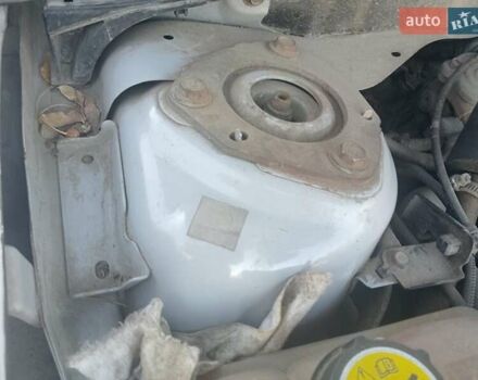 Серый Мазда 3, объемом двигателя 1.6 л и пробегом 300 тыс. км за 3950 $, фото 5 на Automoto.ua