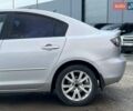 Серый Мазда 3, объемом двигателя 1.6 л и пробегом 305 тыс. км за 5940 $, фото 3 на Automoto.ua