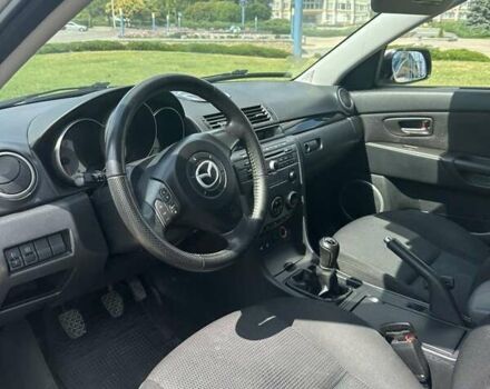 Сірий Мазда 3, об'ємом двигуна 1.6 л та пробігом 243 тис. км за 6100 $, фото 6 на Automoto.ua