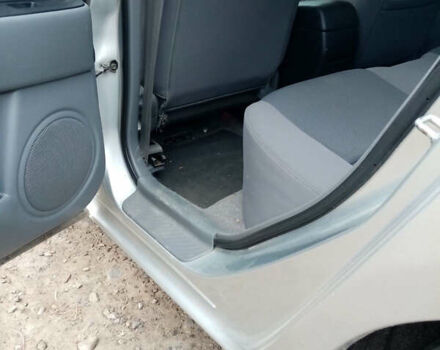 Сірий Мазда 3, об'ємом двигуна 1.6 л та пробігом 212 тис. км за 2800 $, фото 9 на Automoto.ua