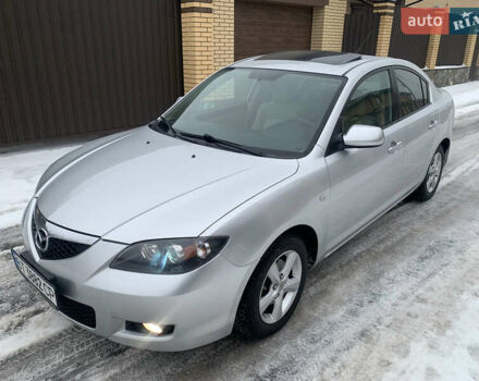 Серый Мазда 3, объемом двигателя 1.6 л и пробегом 200 тыс. км за 5200 $, фото 3 на Automoto.ua
