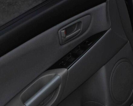 Серый Мазда 3, объемом двигателя 1.6 л и пробегом 180 тыс. км за 3850 $, фото 9 на Automoto.ua