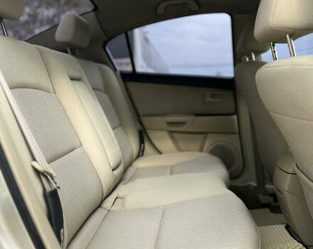 Сірий Мазда 3, об'ємом двигуна 1.6 л та пробігом 170 тис. км за 5200 $, фото 12 на Automoto.ua