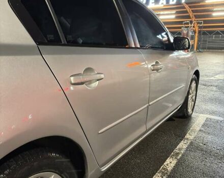 Сірий Мазда 3, об'ємом двигуна 1.6 л та пробігом 172 тис. км за 5600 $, фото 4 на Automoto.ua