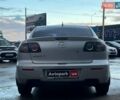 Серый Мазда 3, объемом двигателя 1.6 л и пробегом 305 тыс. км за 5940 $, фото 6 на Automoto.ua