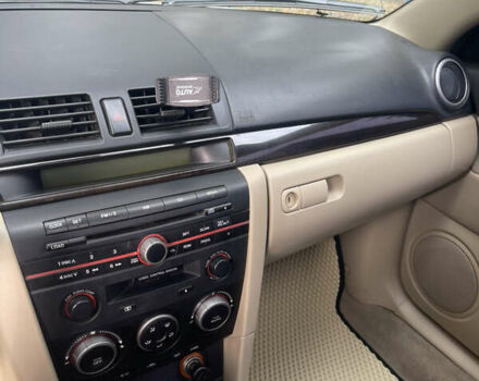 Серый Мазда 3, объемом двигателя 1.6 л и пробегом 170 тыс. км за 5200 $, фото 23 на Automoto.ua