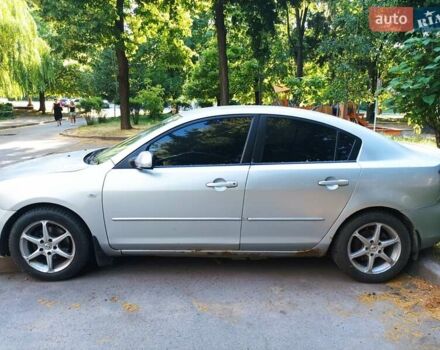 Серый Мазда 3, объемом двигателя 1.6 л и пробегом 225 тыс. км за 3000 $, фото 1 на Automoto.ua