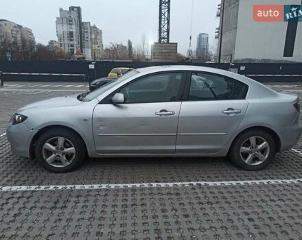 Серый Мазда 3, объемом двигателя 1.6 л и пробегом 300 тыс. км за 3800 $, фото 5 на Automoto.ua