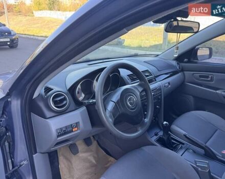 Сірий Мазда 3, об'ємом двигуна 1.6 л та пробігом 200 тис. км за 3500 $, фото 12 на Automoto.ua