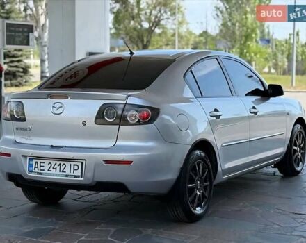 Серый Мазда 3, объемом двигателя 1.6 л и пробегом 135 тыс. км за 6400 $, фото 1 на Automoto.ua