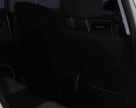 Сірий Мазда 3, об'ємом двигуна 2 л та пробігом 182 тис. км за 5499 $, фото 15 на Automoto.ua