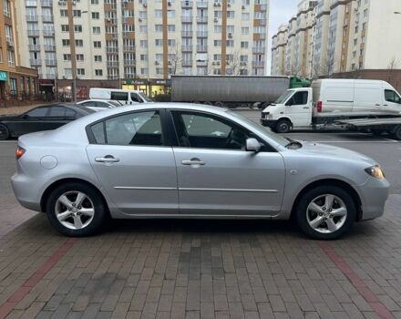 Серый Мазда 3, объемом двигателя 1.6 л и пробегом 300 тыс. км за 3999 $, фото 6 на Automoto.ua