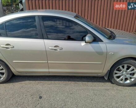 Серый Мазда 3, объемом двигателя 1.6 л и пробегом 186 тыс. км за 5000 $, фото 1 на Automoto.ua