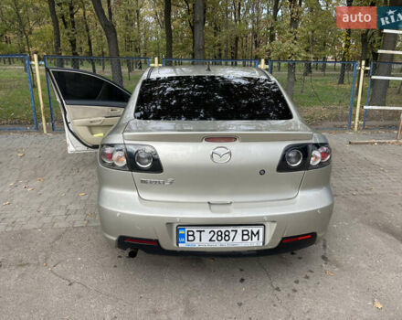 Серый Мазда 3, объемом двигателя 1.6 л и пробегом 170 тыс. км за 5200 $, фото 1 на Automoto.ua